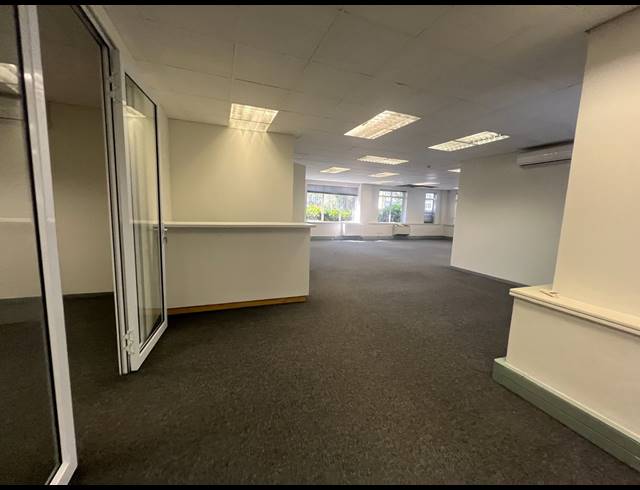 209M² OFFICE TO LET IN ROSEBANK